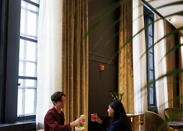 The Allegro Royal Sonesta Hotel Chicago Loop